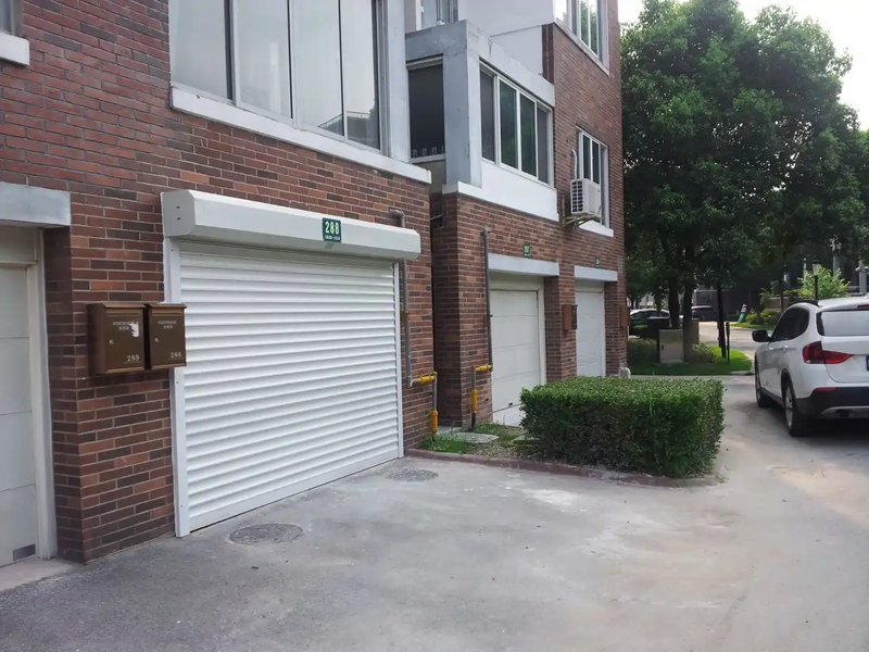 别墅车库卷帘门